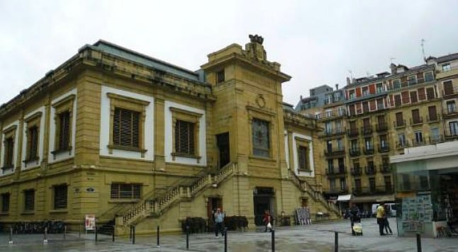 La salida de los cines de La Bretxa facilita la operación que permite reubicar el centro de salud