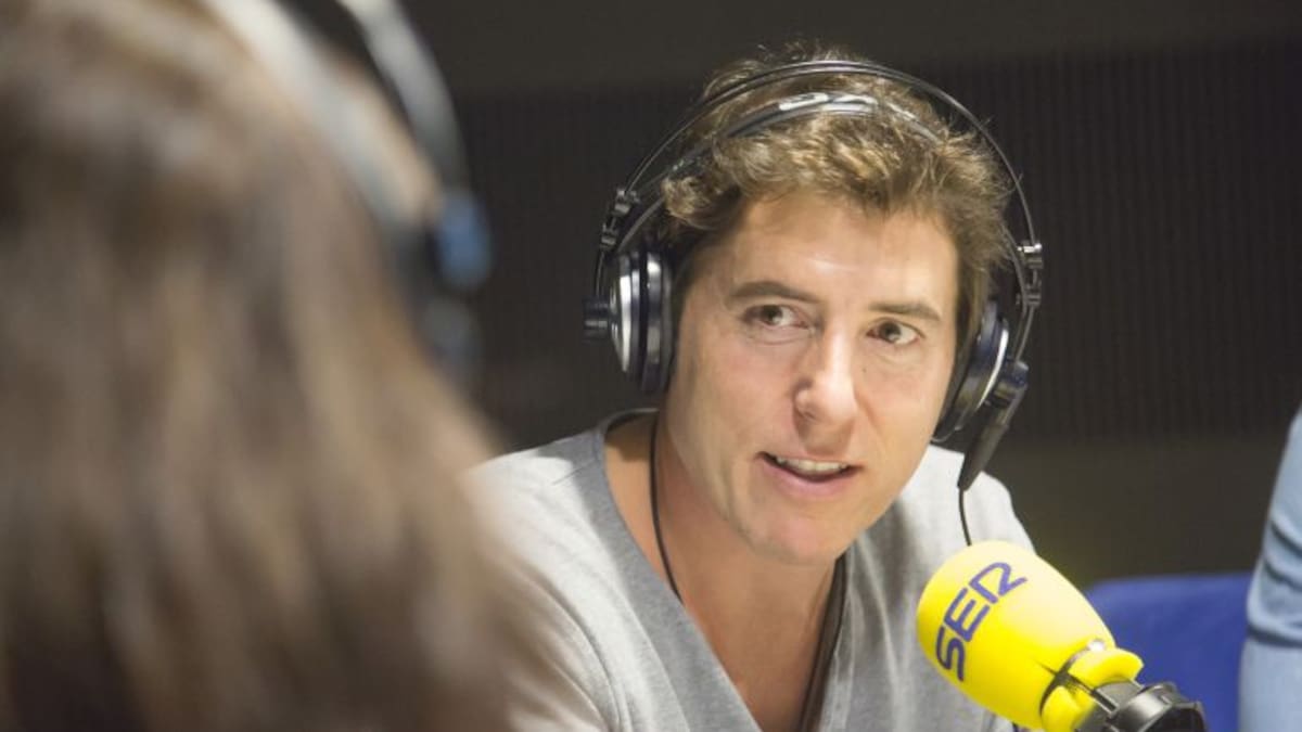 ENTREVISTA. Manel Fuentes: "A aquesta hora del matí i en aquest moment tan complicat que estem vivint, és el to adequat"