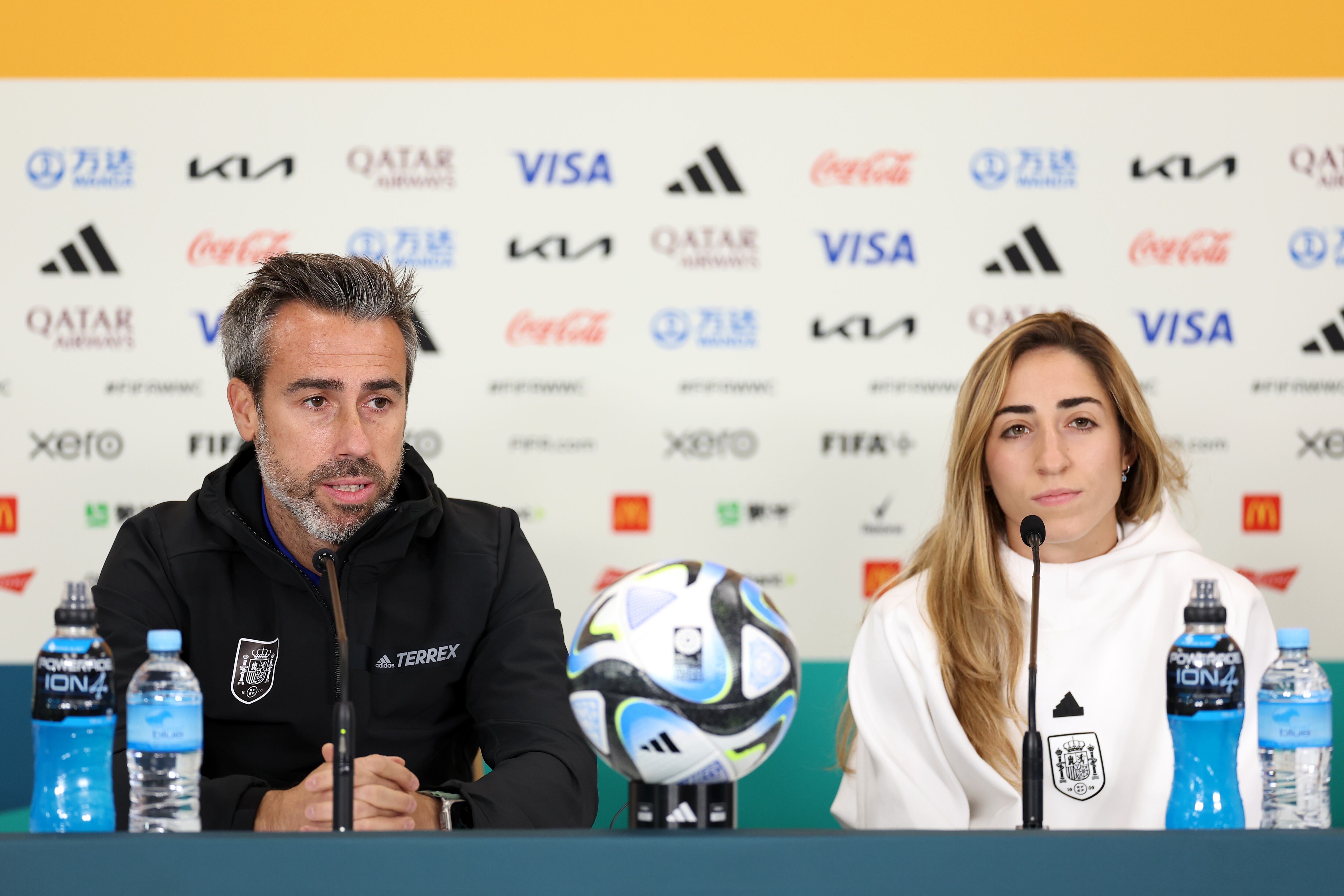 Jorge Vilda y Olga Carmona, durante la rueda de prensa previa al partido de octavos del Mundial contra Suiza