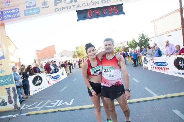 Gema y Vicente, tras finalizar una carrera