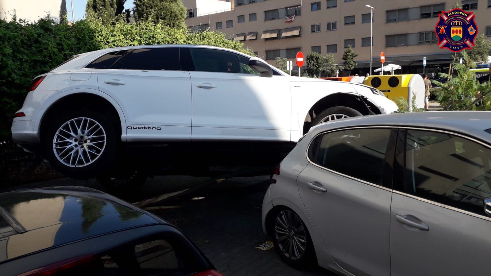 Situación en la que quedaron los coches tras el accidente