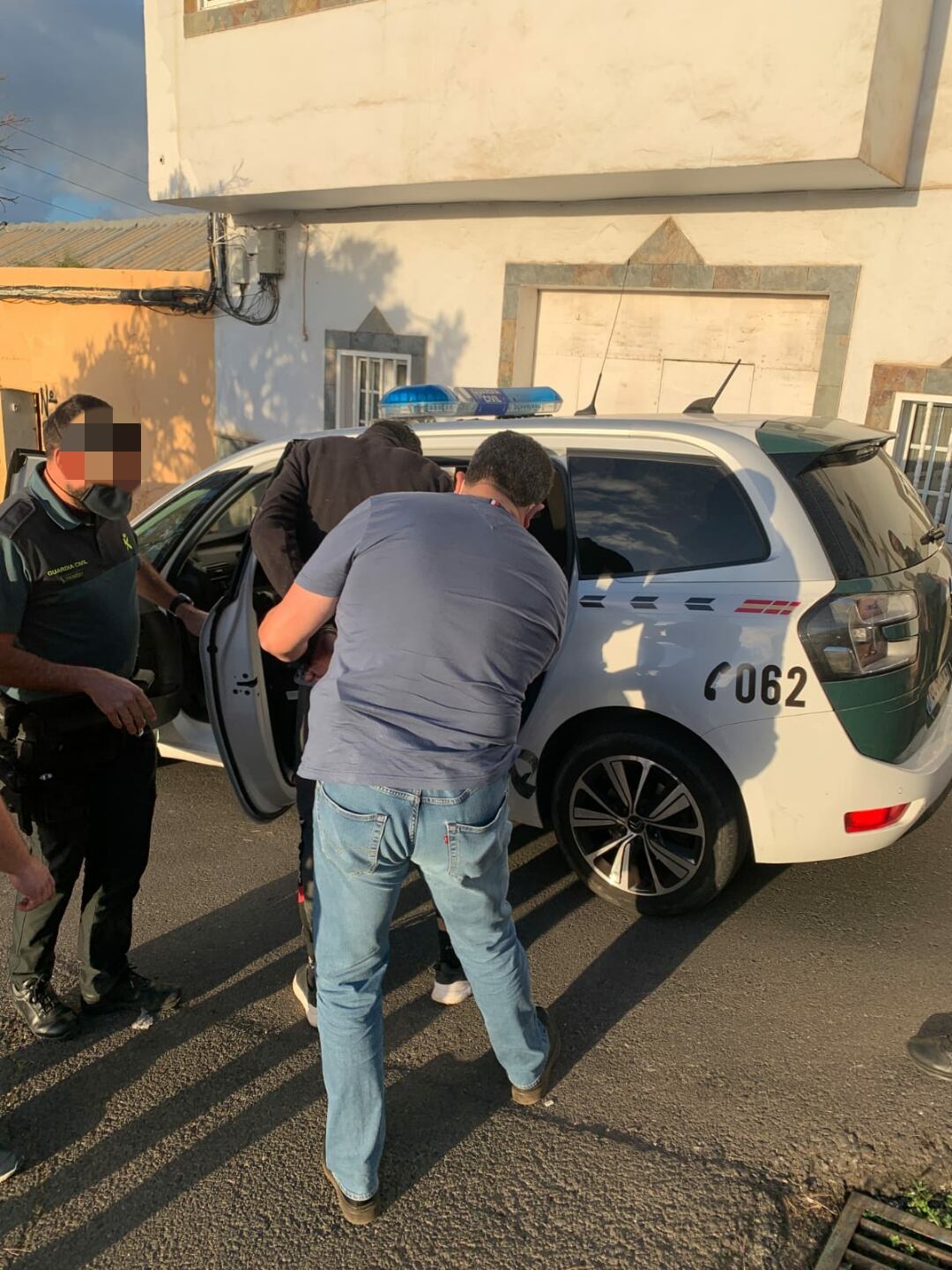 Detención del presunto autor del apuñalamiento a un chófer de guaguas en Gáldar (Gran Canaria)