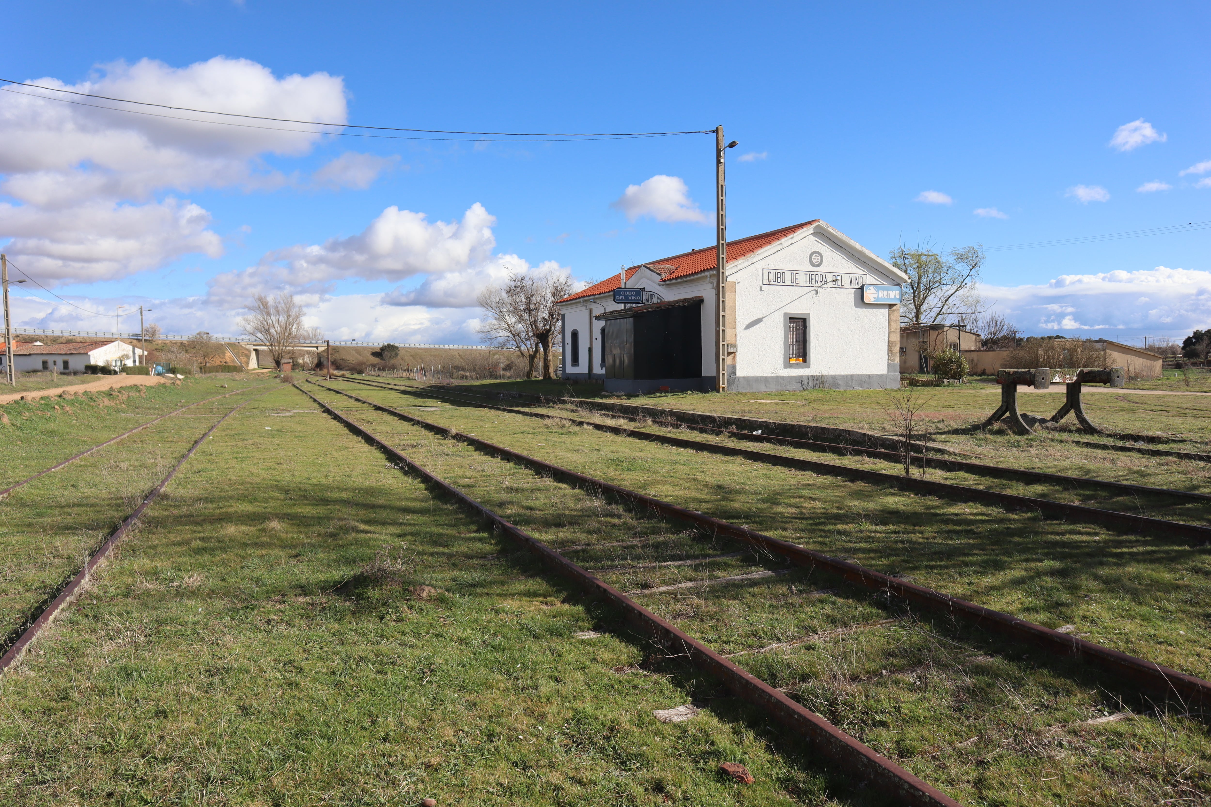 Antigua estación de Cubos del Vino