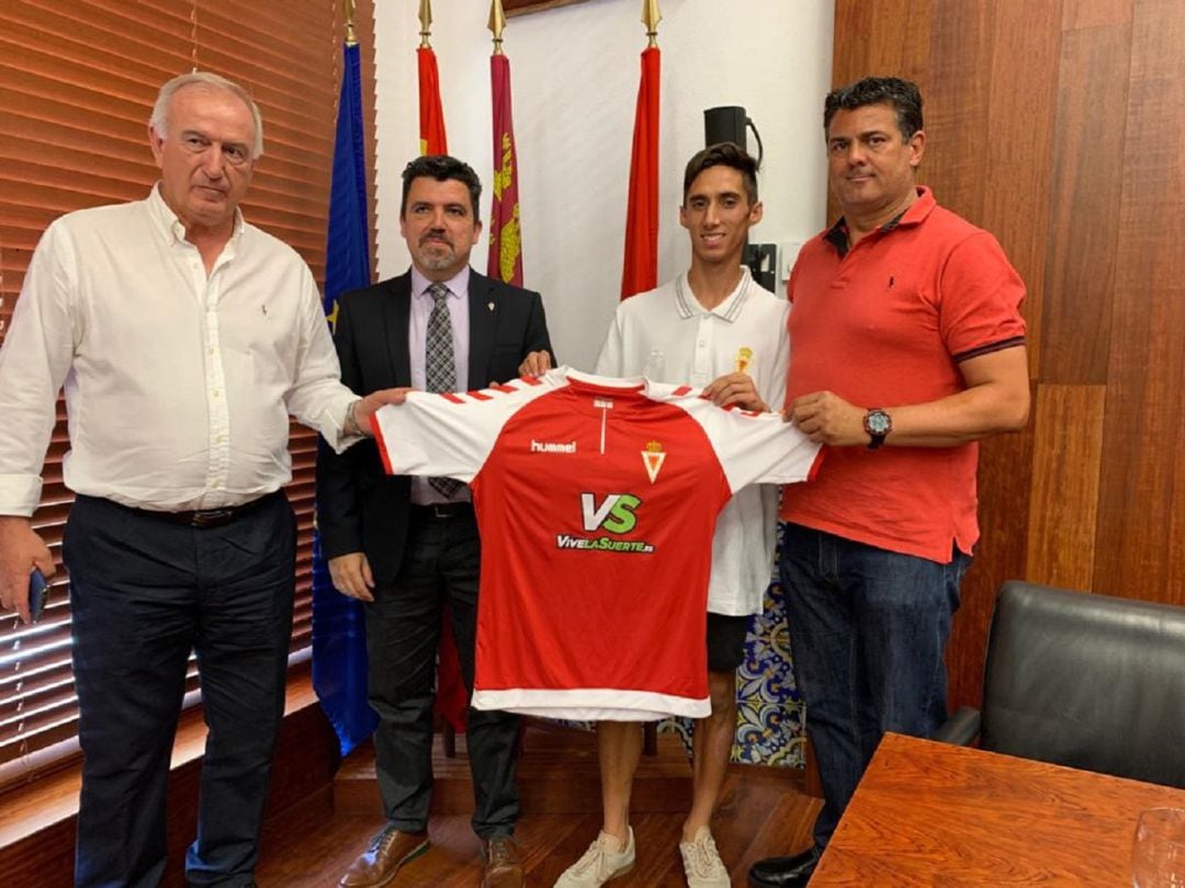 Pepe Vidaña, Txema Almela, Alberto Rodríguez y Julio Algar en la presentación del lorquino como jugador del Real Murcia