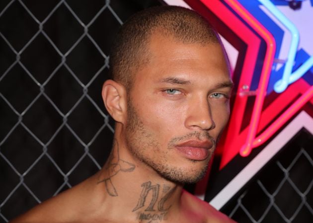 FOTOGALERÍA | Jeremy Meeks posa en el &#039;backstage&#039;.