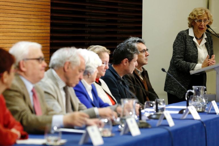 Manuel Carmena durante la comparecencia para informar de la constitución del Comisionado de la Ley de memoria histórica del Ayuntamiento de Madrid