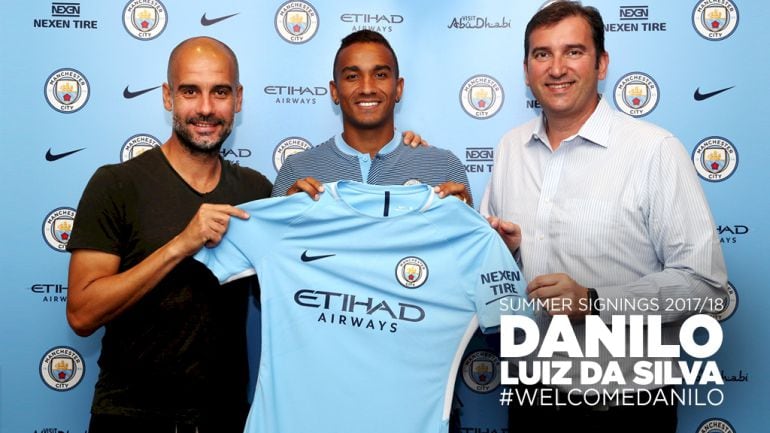 Danilo junto a Guardiola y Ferrán Soriano