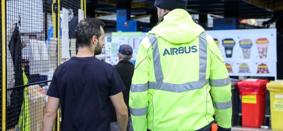 Dos empleados de la planta de Airbus en Getafe