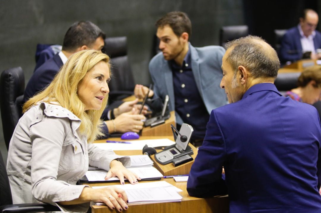 Ana Beltrán (PPN) y Juan Luis Sánchez de Muniáin (UPN)