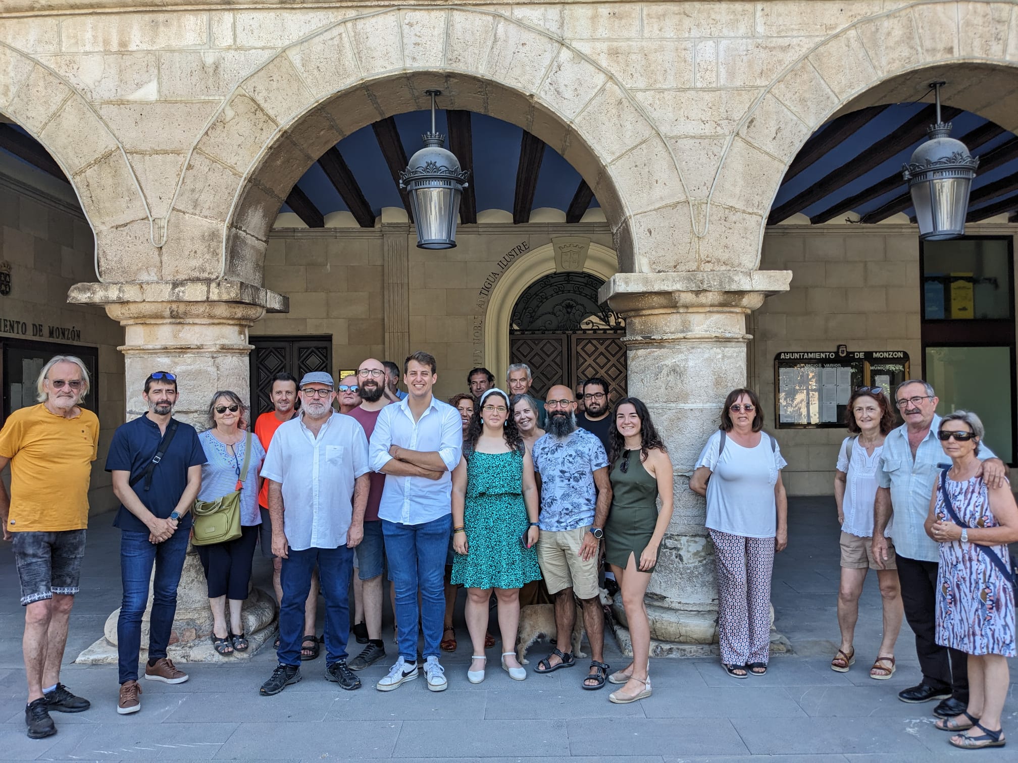 Vicente Guerrero y Jorge Pueyo en Monzón junto a miembros de Sumar