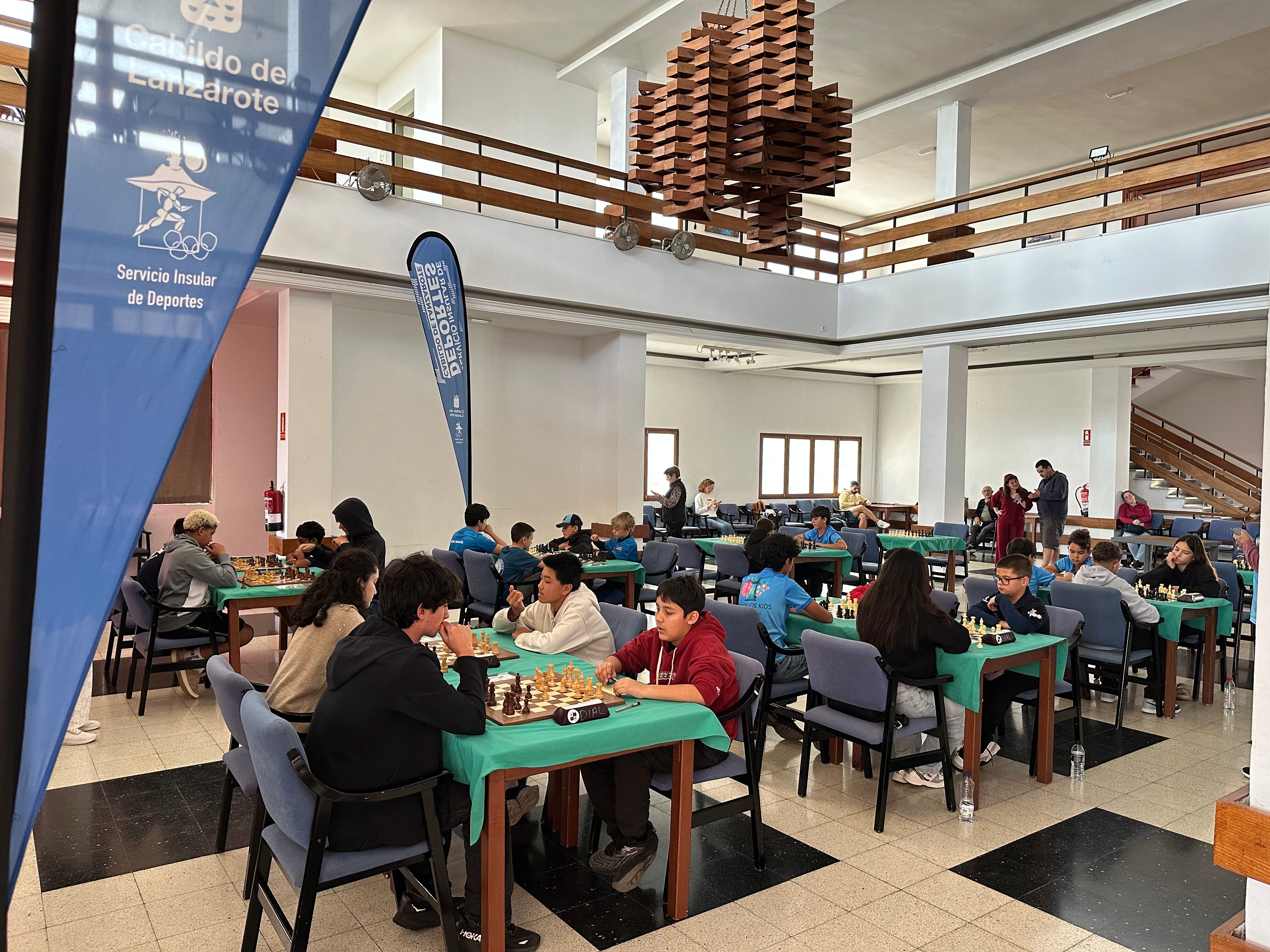 Participantes en el Campeonato Insular de Ajedrez Infantil en Lanzarote.