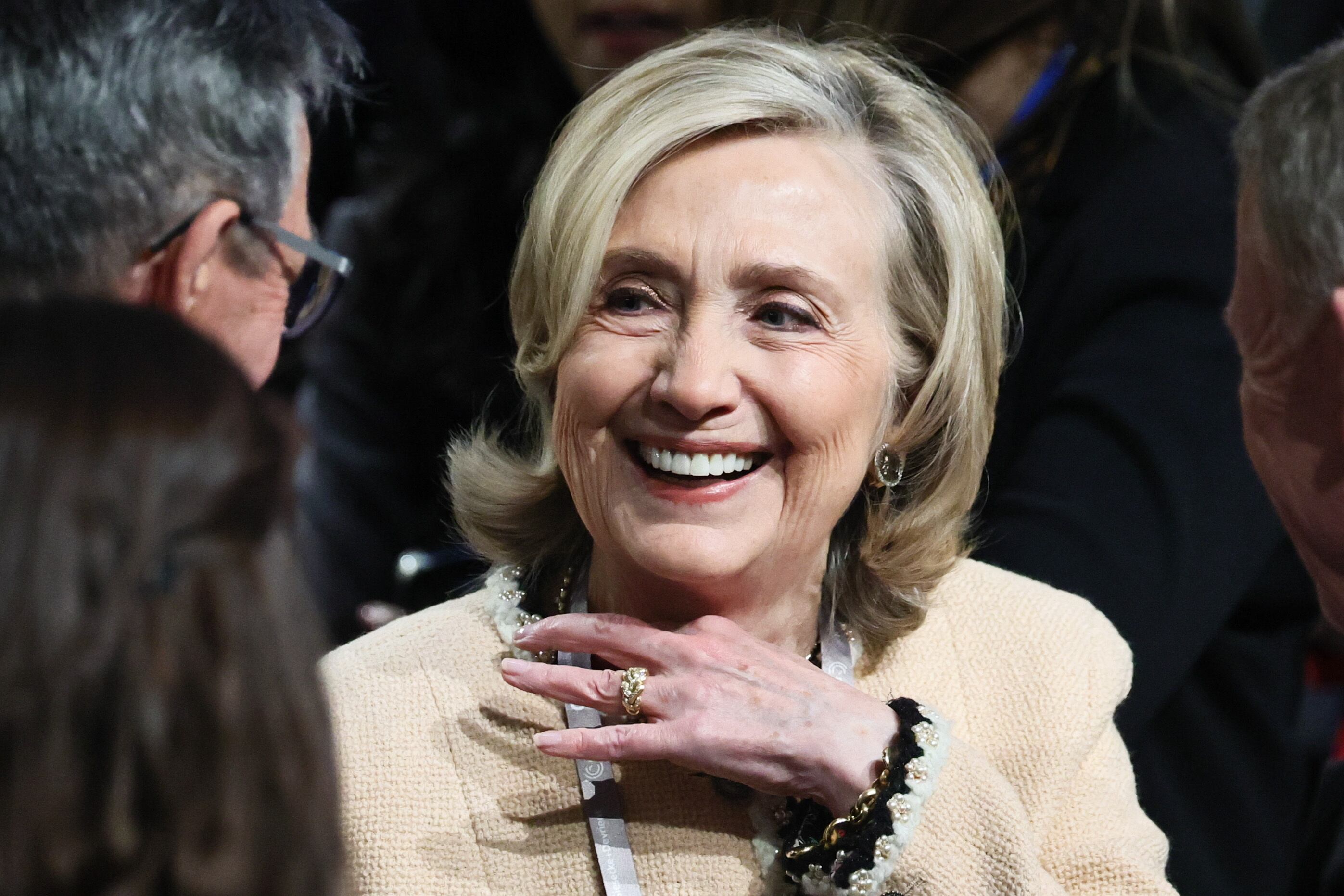 Hillary Clinton atiende la Conferencia de Seguridad en Munich, junto a líderes mundiales. (Alemania) EFE/EPA/RONALD WITTEK