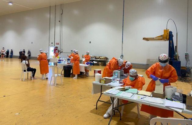 Las pruebas PCR realizadas en una empresa hortofrutícola del Bajo Cinca que ha registrado un brote.