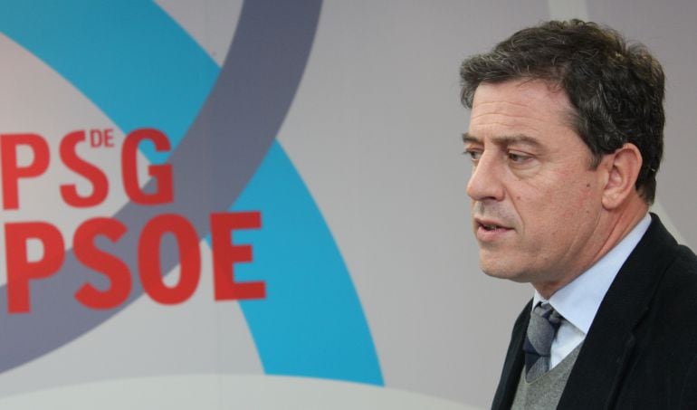 José Ramón Gómez Besteiro en la sede del PSOE