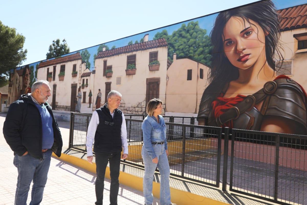 El grafiti mural de inspiración romana ubicado en Canteras