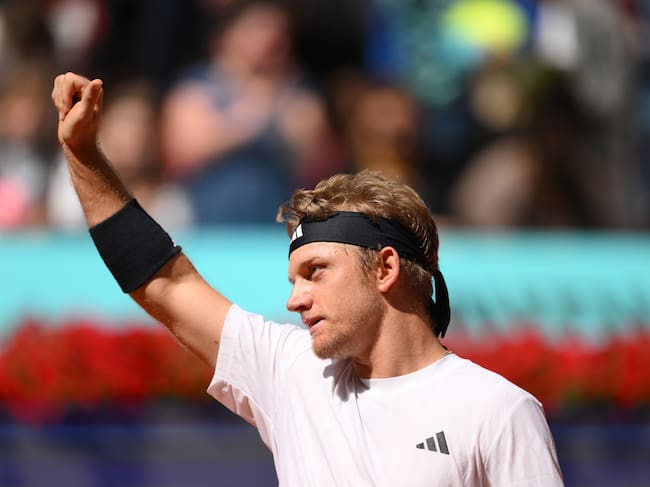 Davidovich celebrando su victoria contra Pablo Carreño