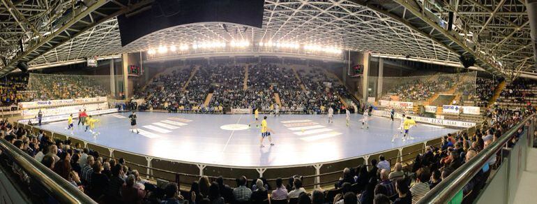 Palacio Municipal de los Deportes durante el partido