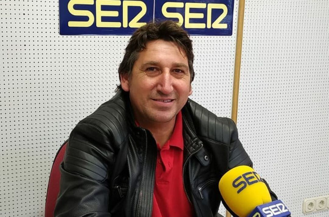 El artista dombenitense Emilio Serrano