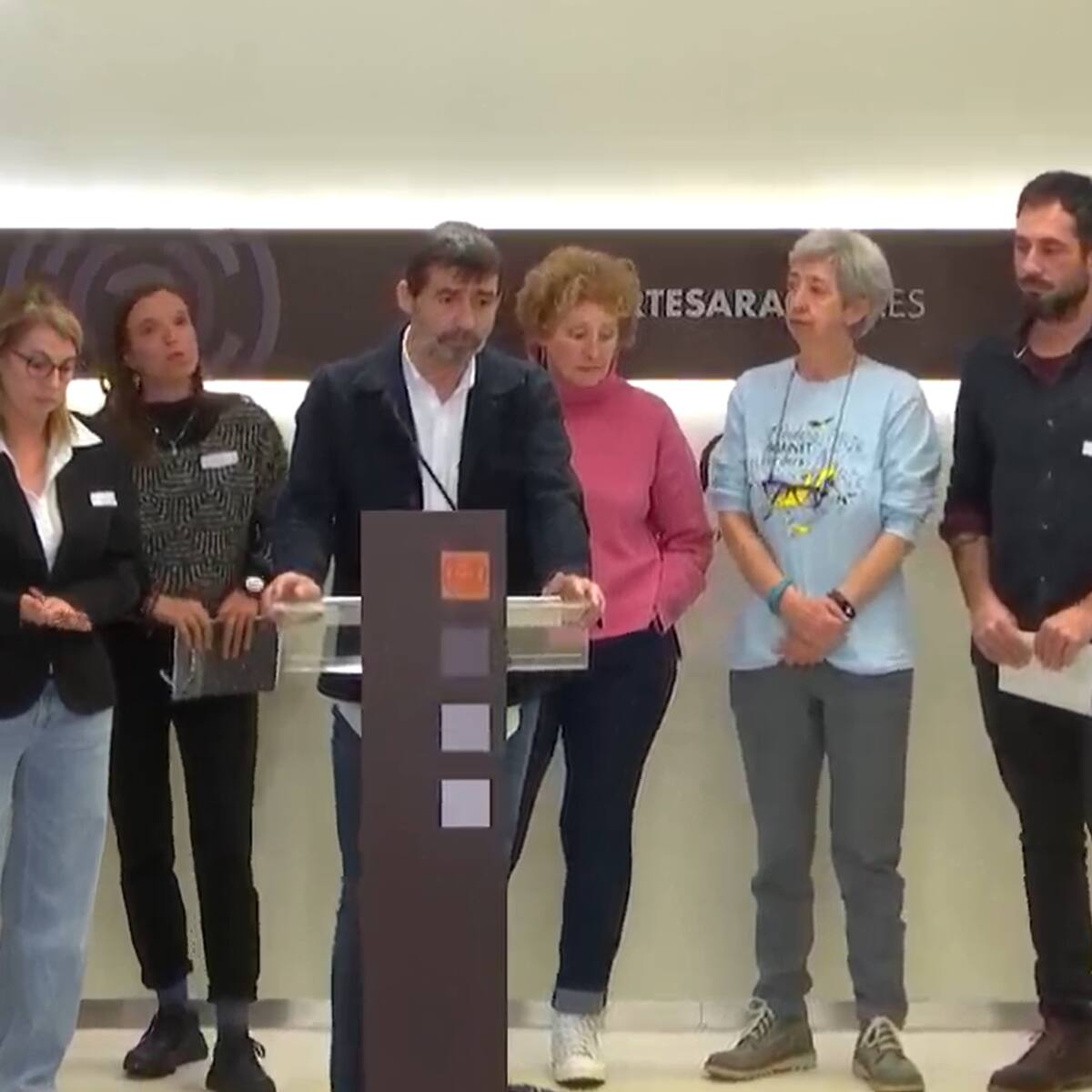"21 años trabajando y no me puedo permitir una vivienda en Jaca": los afectados piden una solución