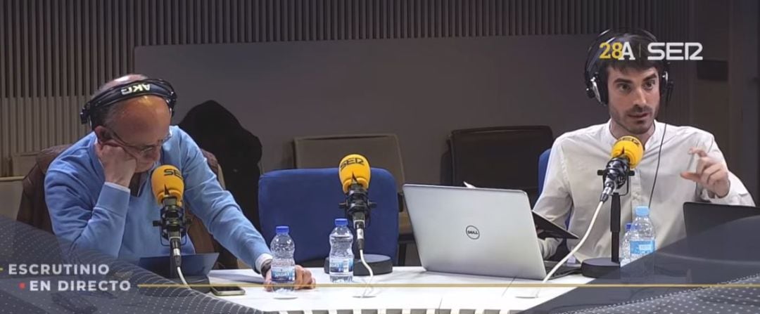 Pablo Simón, durante el programa especial de la noche electoral en la SER.