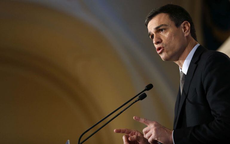 El secretario general del PSOE, Pedro Sánchez, durante la presentación que ha realizado de la intervención de la portavoz del PSOE en el Senado y secretaria general del PSN-PSOE, María Chivite