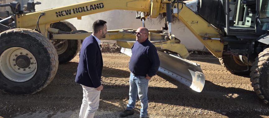 Fco José Castelló inspeccionando los trabajos
