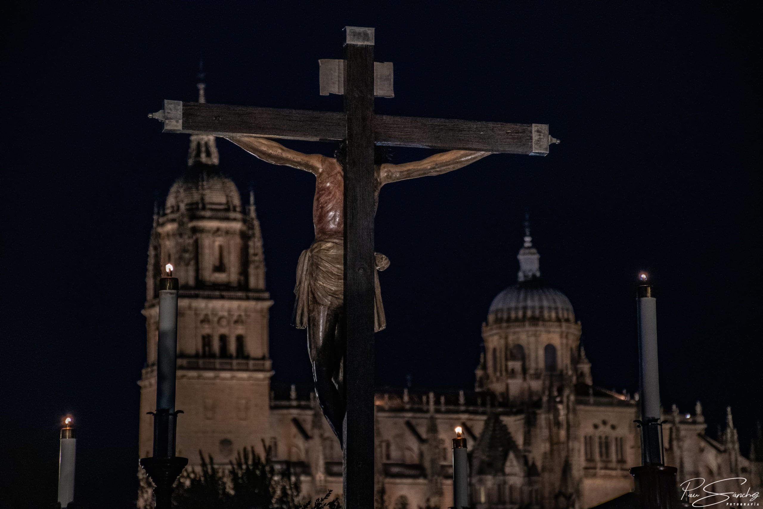 El Cristo del Amor y de la Paz, procesionando en Salamanca/Junta de Cofradías de Salamanca, archivo