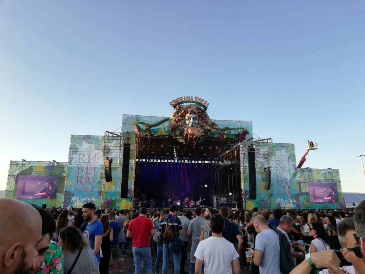 Apoyo a un festival "enraizado en la tierra"