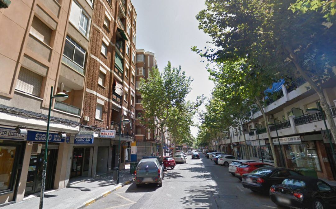 El incendio ha ocurrido en una vivienda situada en un bloque de pisos de la calle Toledo