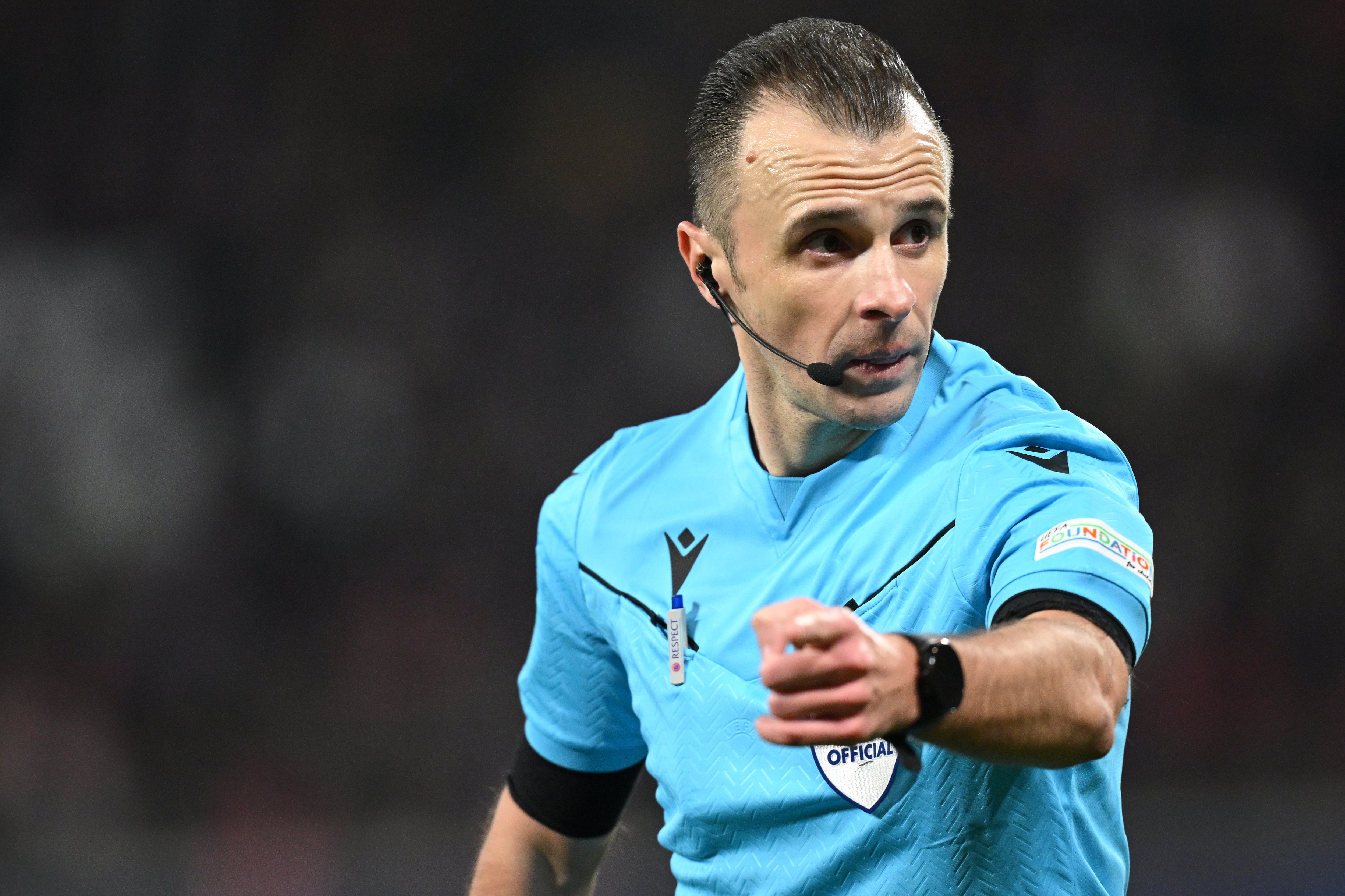 Irfan Peljto dirige el Leipzig - Real Madrid de Champions League. (Photo by Stuart Franklin/Getty Images)