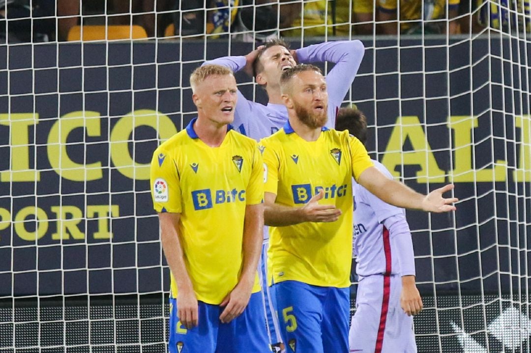 Johnson y Haroyan jugadores del Cádiz CF