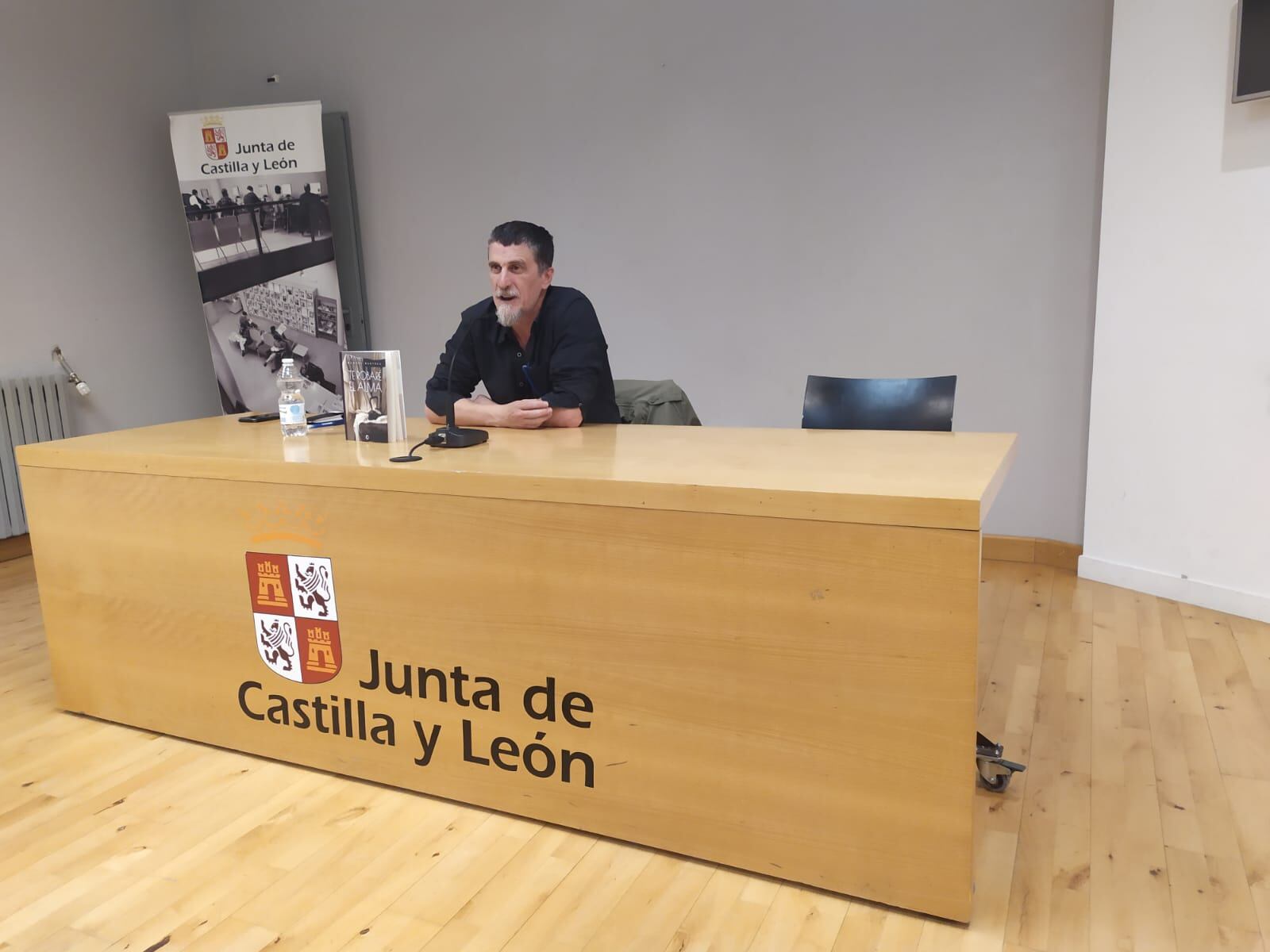 Manuel Manteca durante la presentación del libro