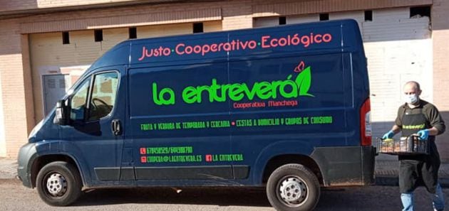 Desde Coopera Natura recogen pedidos para reparto a domicilio.