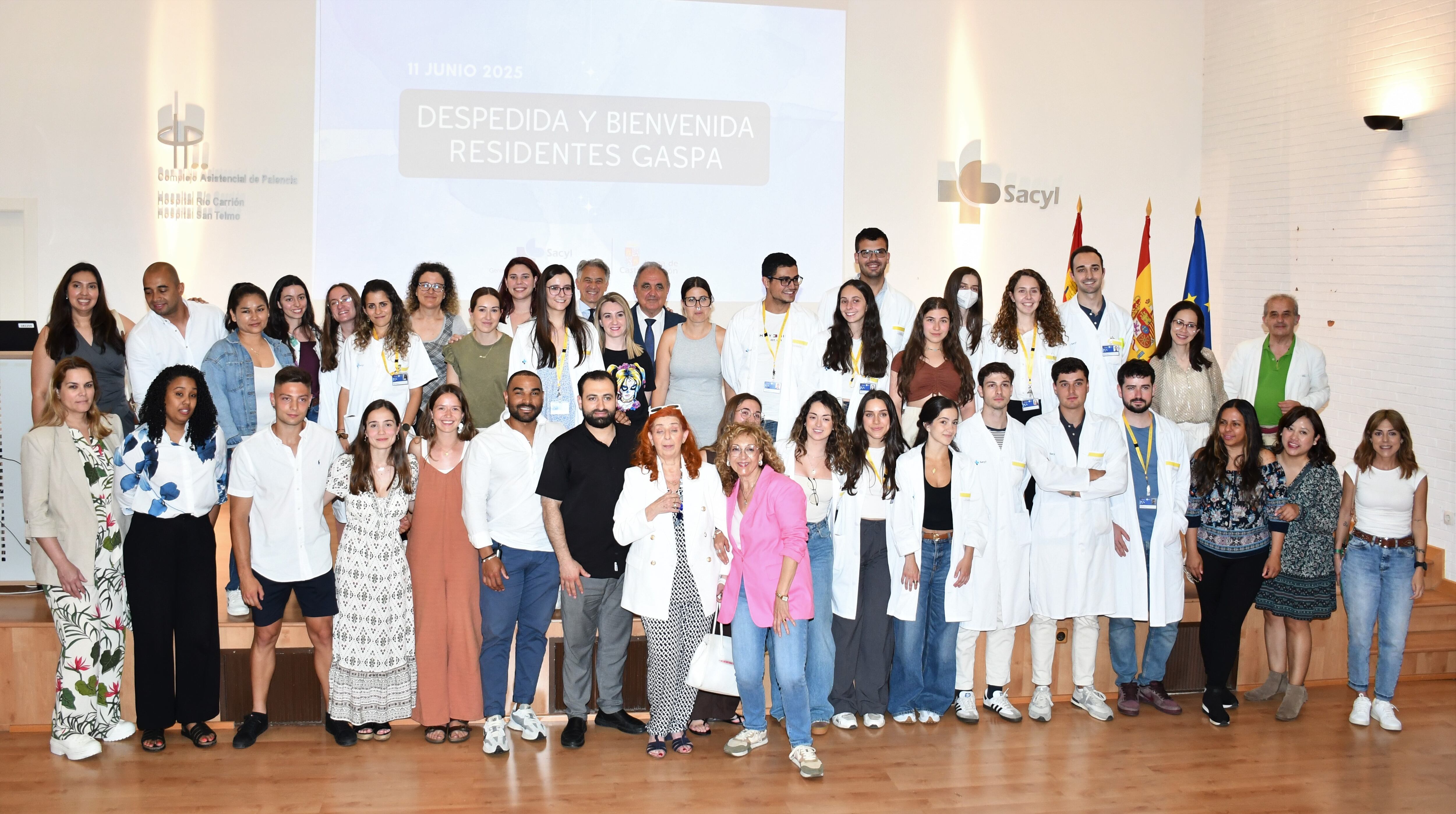 La Gerencia de Asistencia Sanitaria de Palencia homenajea a los 28 residentes que han finalizado su formación de postgrado en el Caupa y varios centros de salud