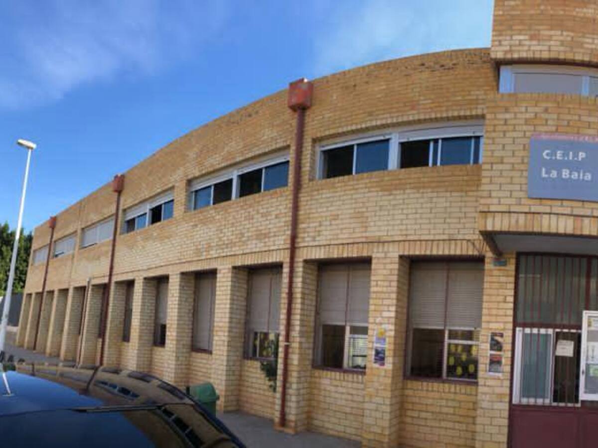 El colegio Las Bayas de Elche inaugura su ampliación con 6 nuevas aulas de infantil y 12 de primaria