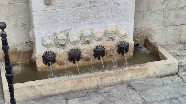 Fuentes de los chorros, en marcha