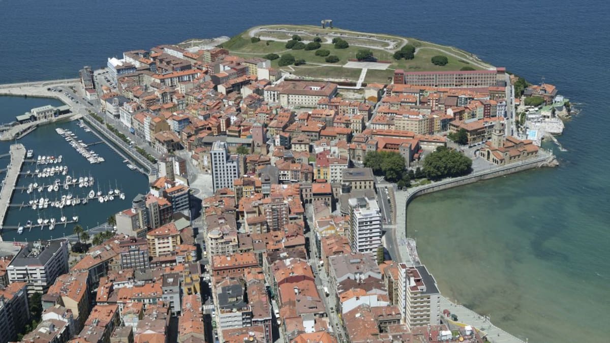 Creadores de contenidos invitados por Visita Gijón para que difundan en sus plataformas digitales las bondades de la ciudad.