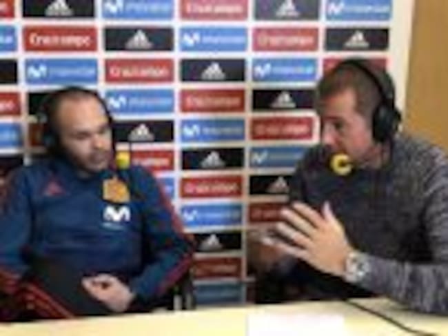 Andrés Iniesta en la entrevista con Manu Carreño en El Larguero