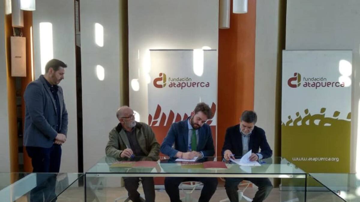 Convenio del Ayuntamiento de Bedmar con la Fundación Atapuerca para la difusión de la evolución humana