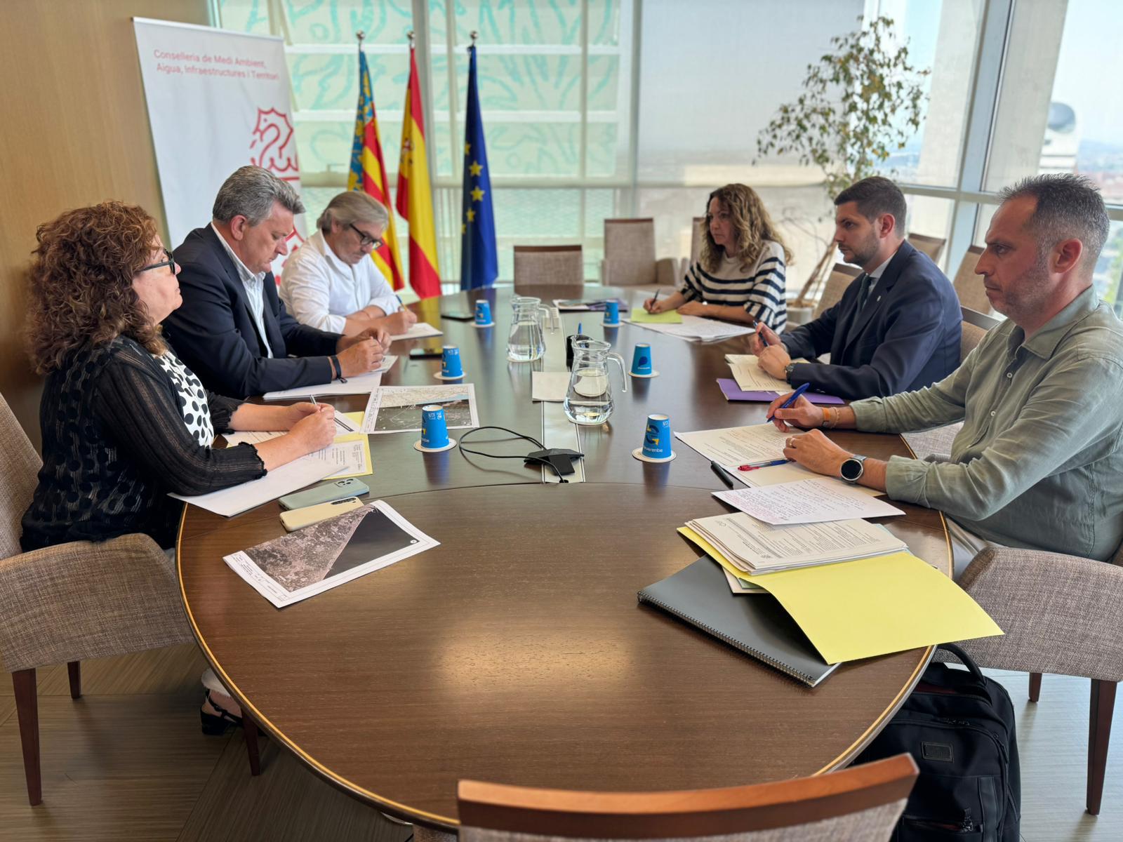 Reunión del alcalde Prieto con el conseller Martínez Mus