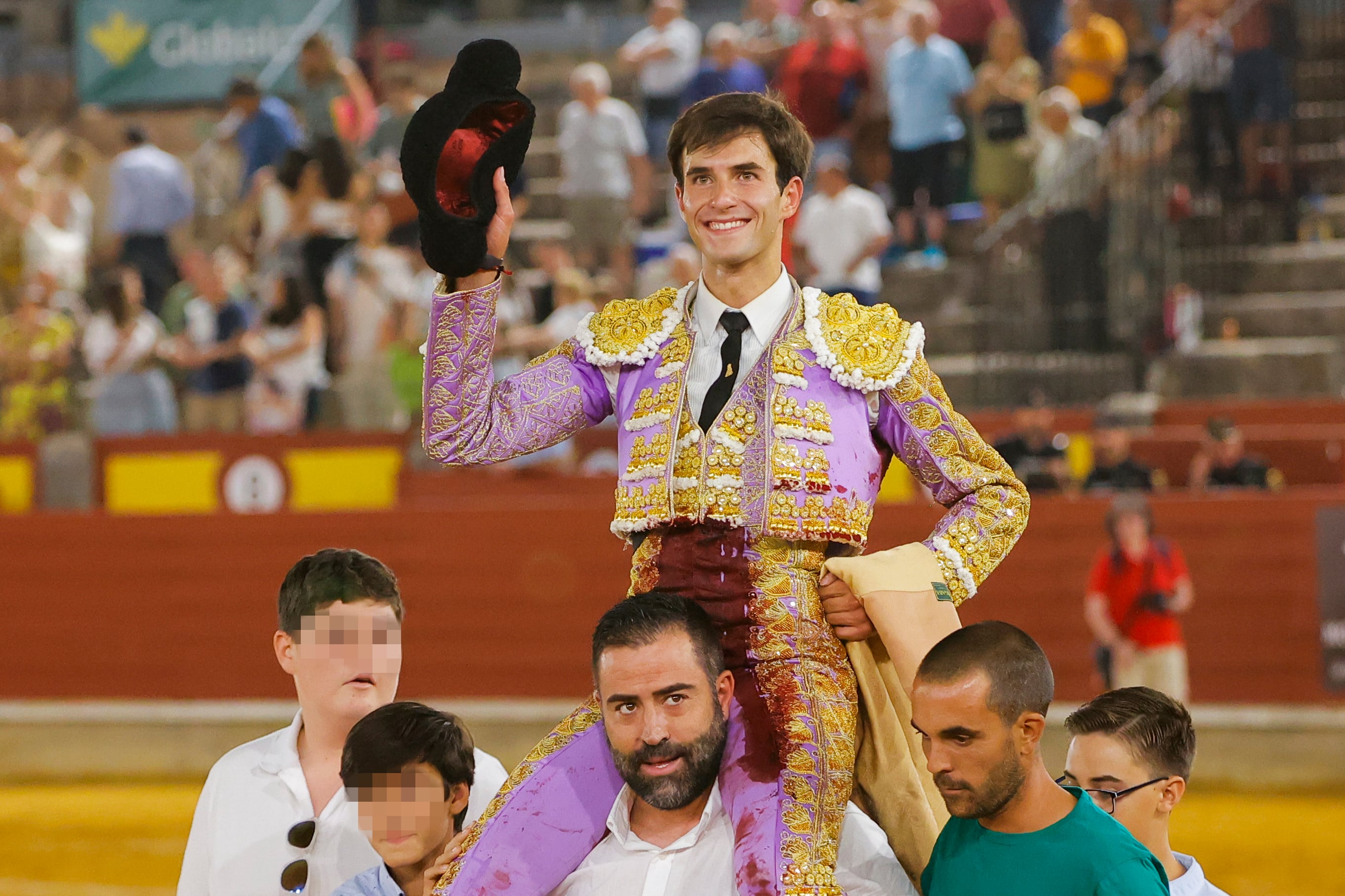 CIUDAD REAL, 21/08/2025.- El diestro Samuel Navalón tras su faena de este jueves en Ciudad Real. EFE/ Julio César Sánchez