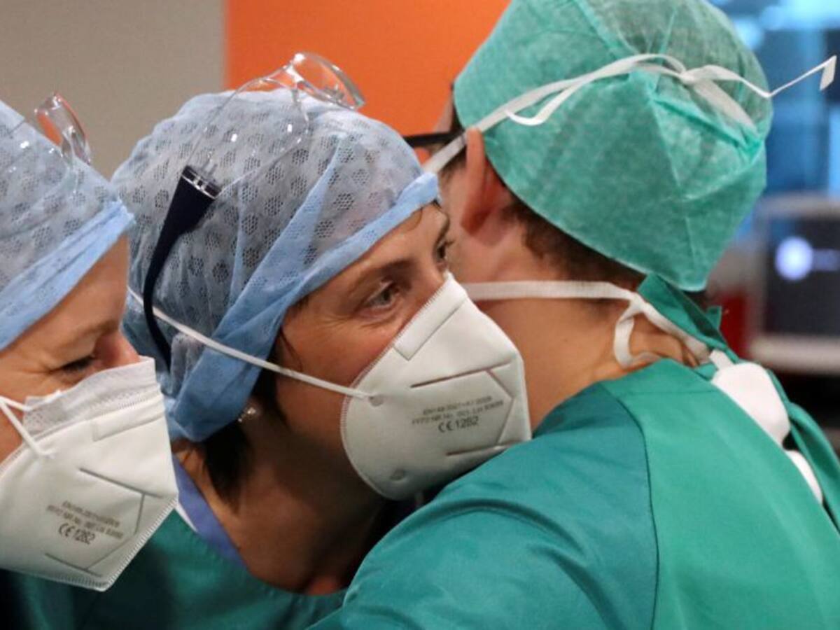 Tres fallecidos y siete nuevos contagios de coronavirus en Cádiz