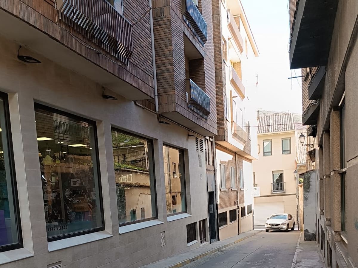 Carlos Fraile y Lucía Arranz, alcalde y concejal de Hacienda en Cuéllar, explican el presupuesto para 2024