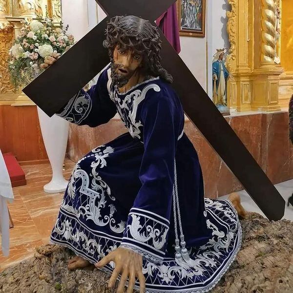 Nueva túnica que estrenará la imagen del Nazareno en Gandia.