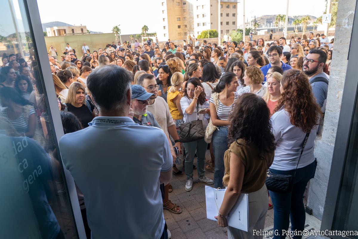 Los opositores de auxiliar administrativo piden que se anule y se repita el examen en Cartagena