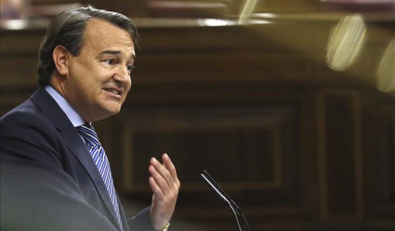 El portavoz adjunto del PP en el Congreso Agustín Conde, durante una intervención en el pleno del Congreso de los Diputados.