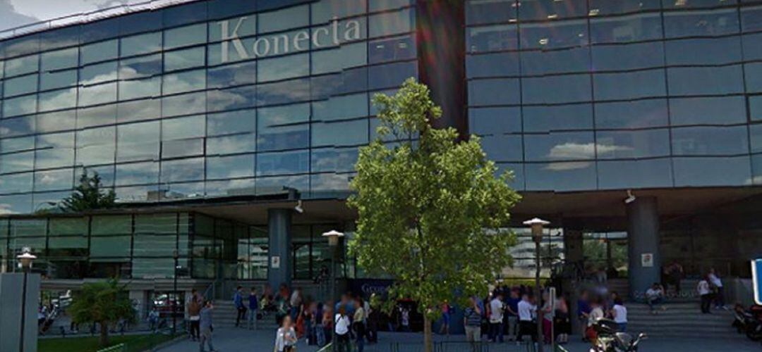 El centro de Konecta en Alcobendas es el que más trabajadores tiene de los tres con los que cuenta la empresa en la Comunida de Madrid, según los sindicatos.