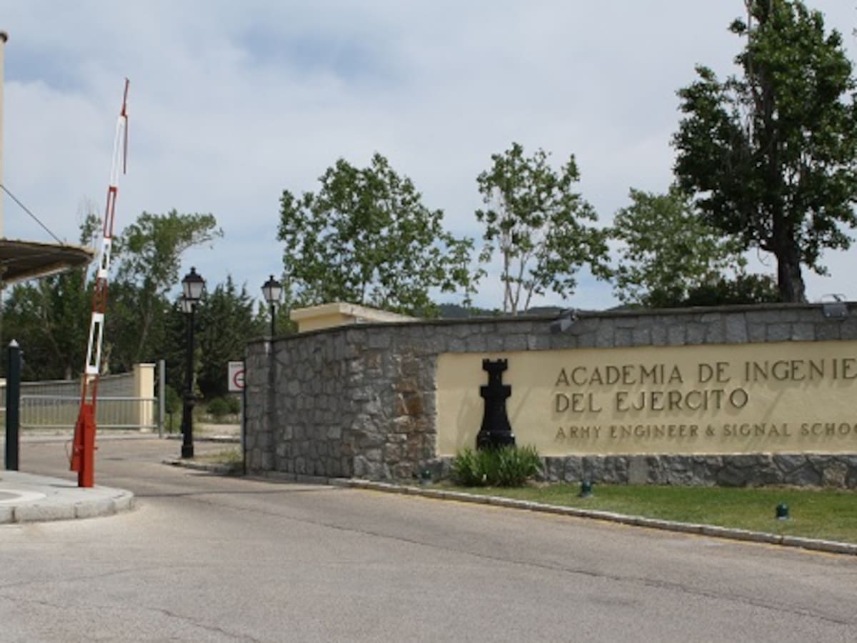 La Guardia Civil detiene a un militar tras hallar un pendrive con pornografía infantil en Hoyo de Manzanares