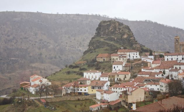 Cerro del Castillejo en Huélamo.