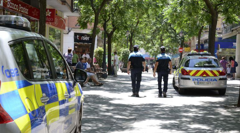 Policía local de Alcorcón en las calles de Alcorcón